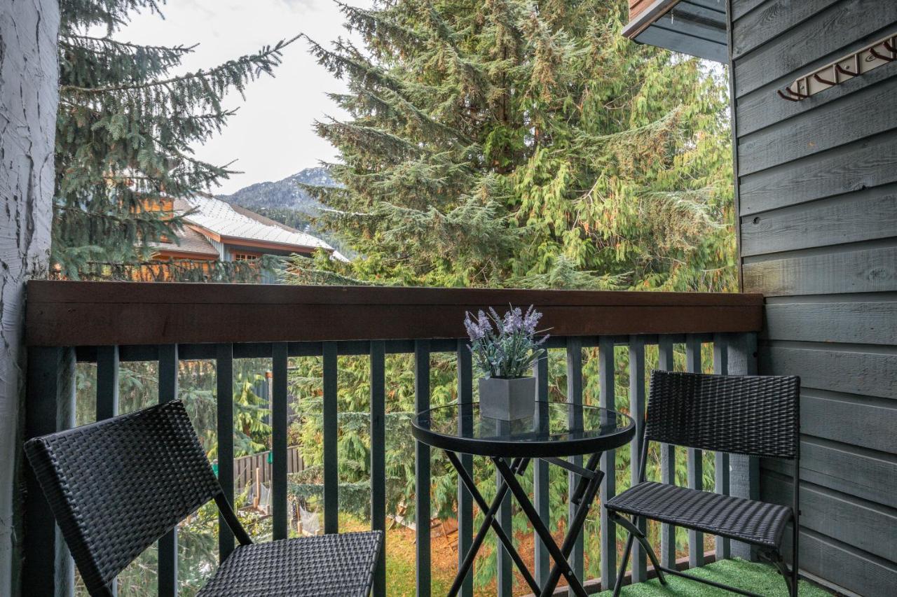 Updated Whistler Creek Studio With Parking Exterior foto